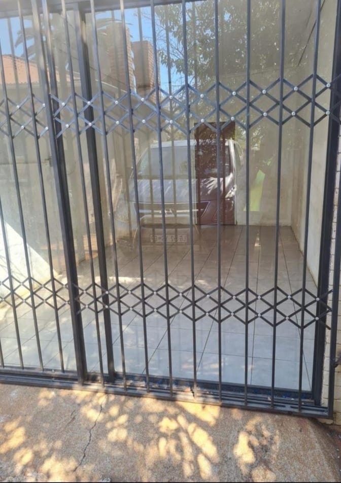 3 Bedroom Property for Sale in Westonaria Gauteng