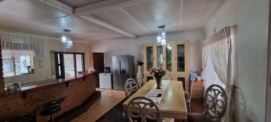 5 Bedroom Property for Sale in Elspark Gauteng