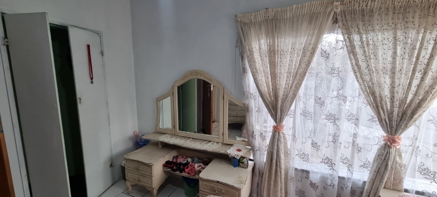 5 Bedroom Property for Sale in Elspark Gauteng