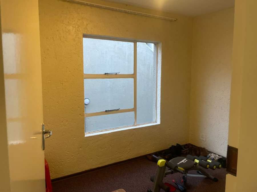 To Let 3 Bedroom Property for Rent in Breaunanda Gauteng