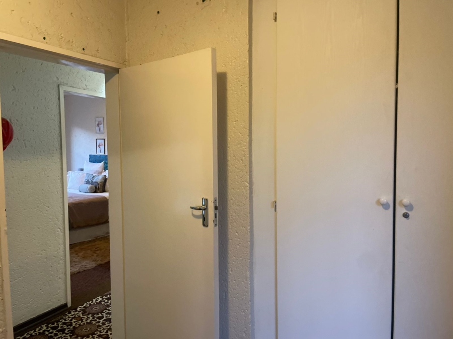 To Let 3 Bedroom Property for Rent in Breaunanda Gauteng