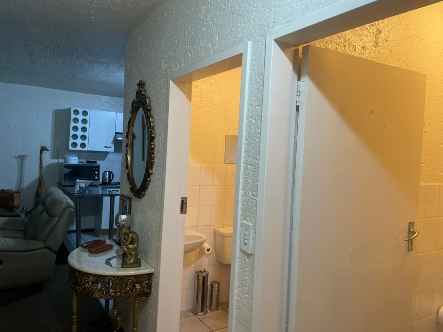 To Let 3 Bedroom Property for Rent in Breaunanda Gauteng