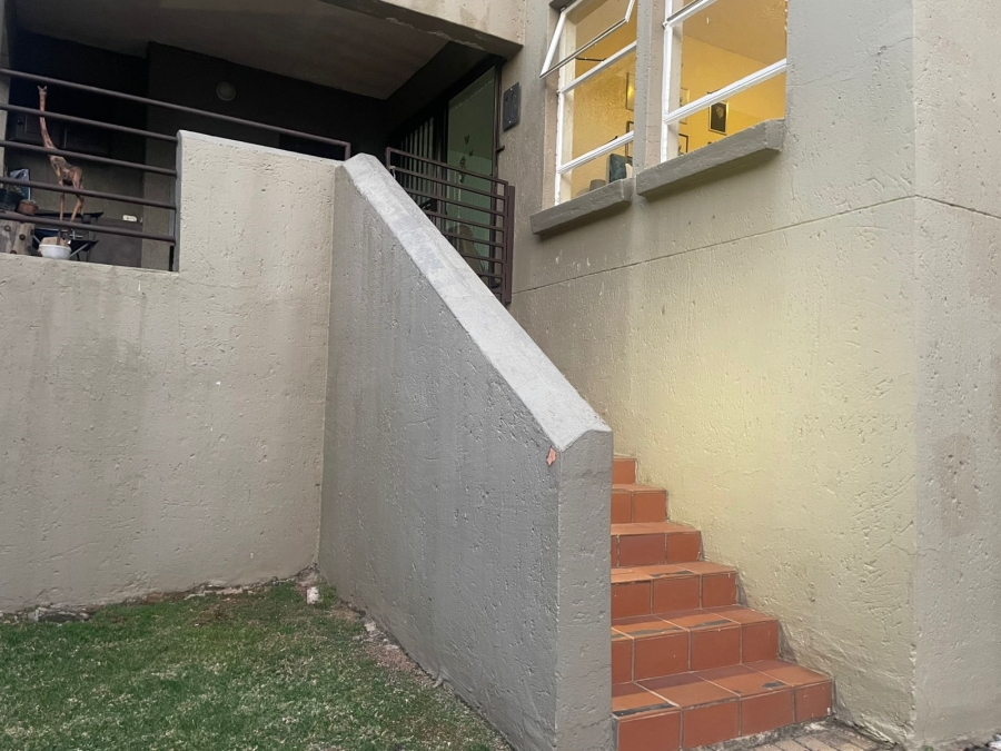 To Let 3 Bedroom Property for Rent in Breaunanda Gauteng