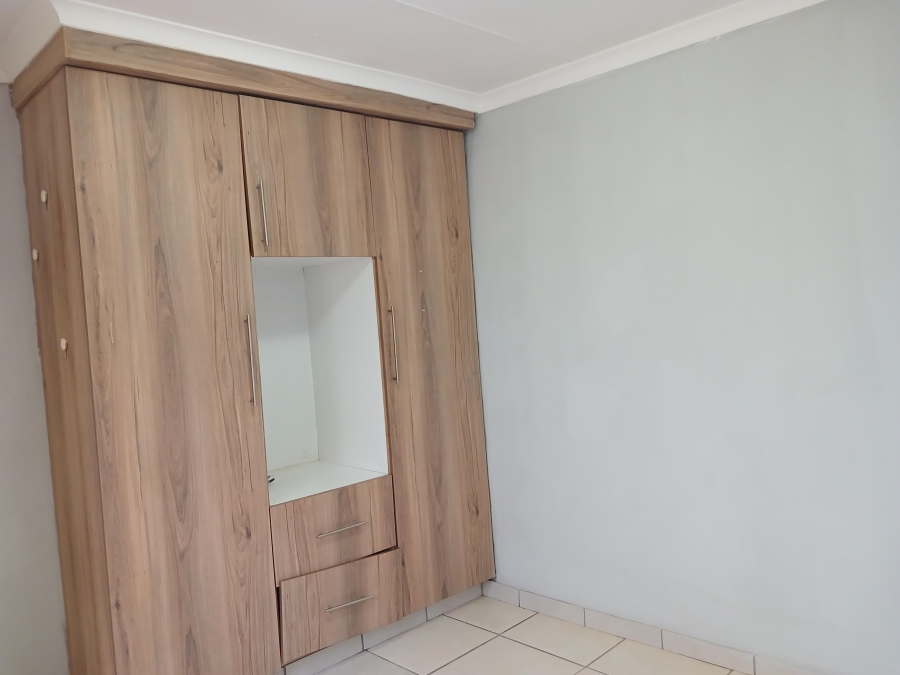 To Let 2 Bedroom Property for Rent in Bloubosrand Gauteng