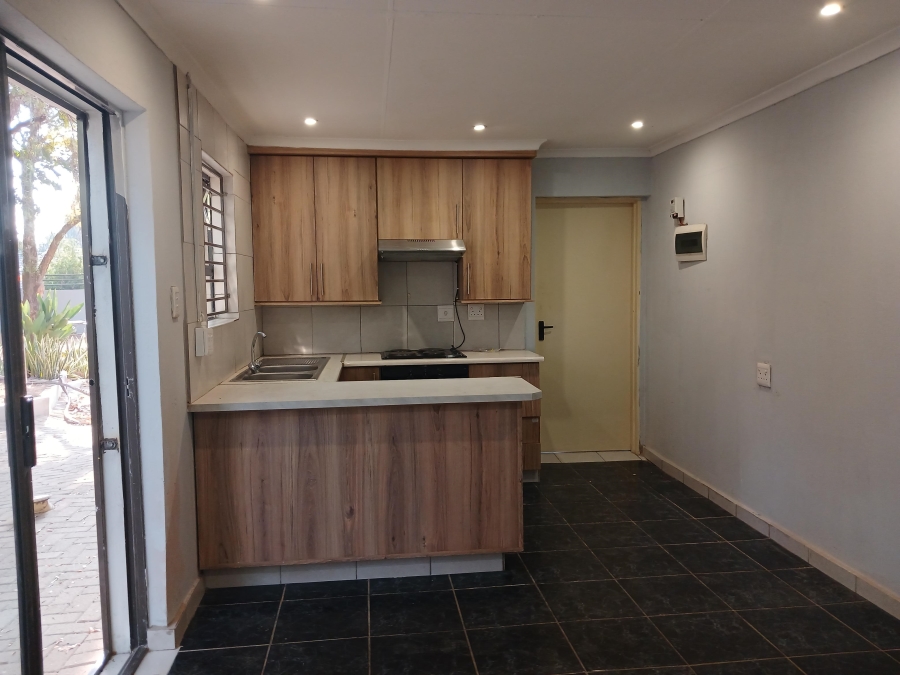 To Let 2 Bedroom Property for Rent in Bloubosrand Gauteng