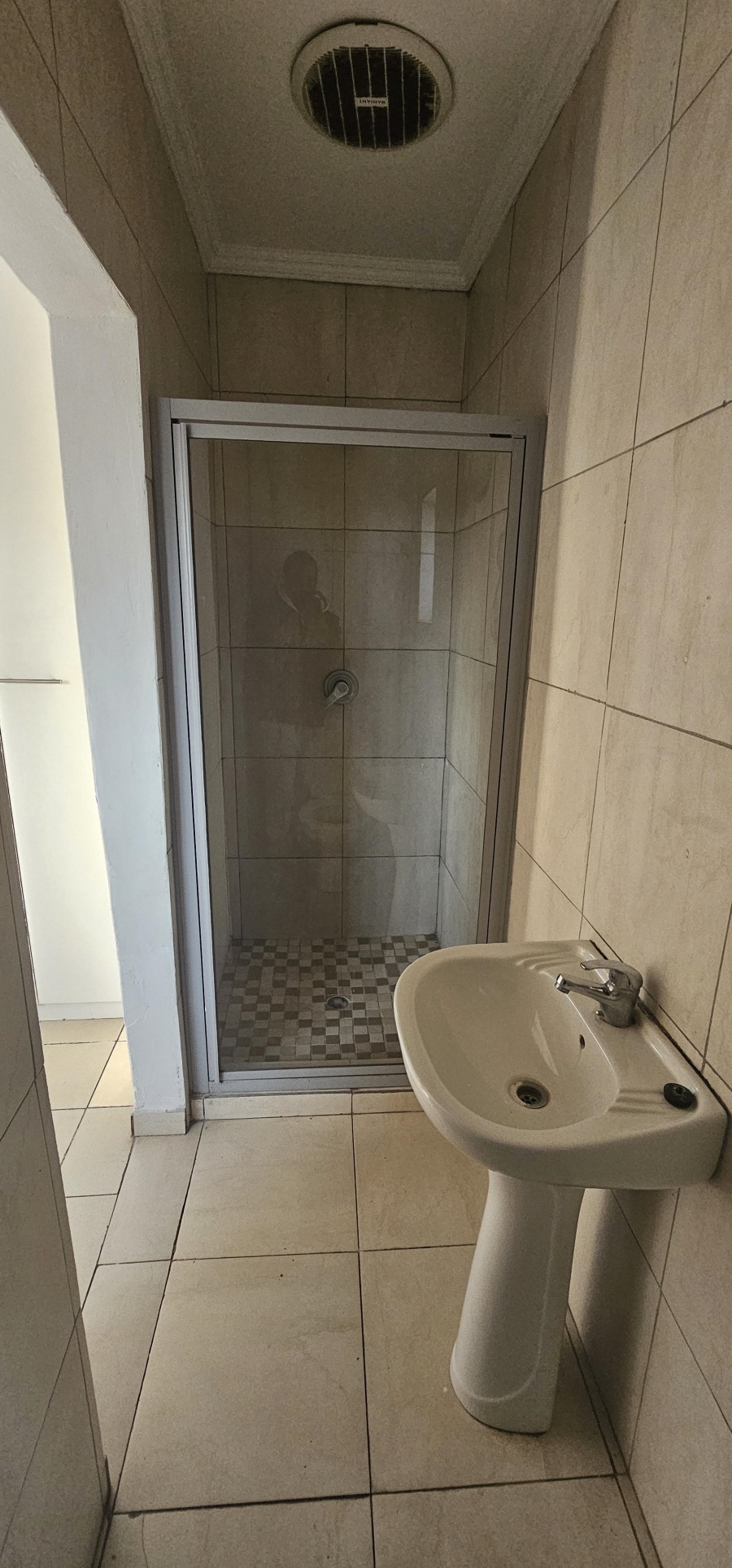 To Let 1 Bedroom Property for Rent in Erasmia Gauteng