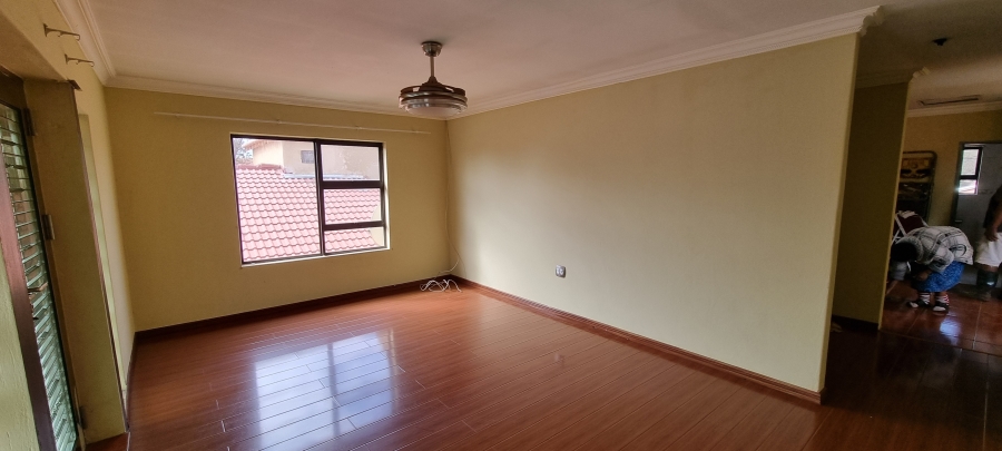 To Let 3 Bedroom Property for Rent in Klippoortjie Gauteng