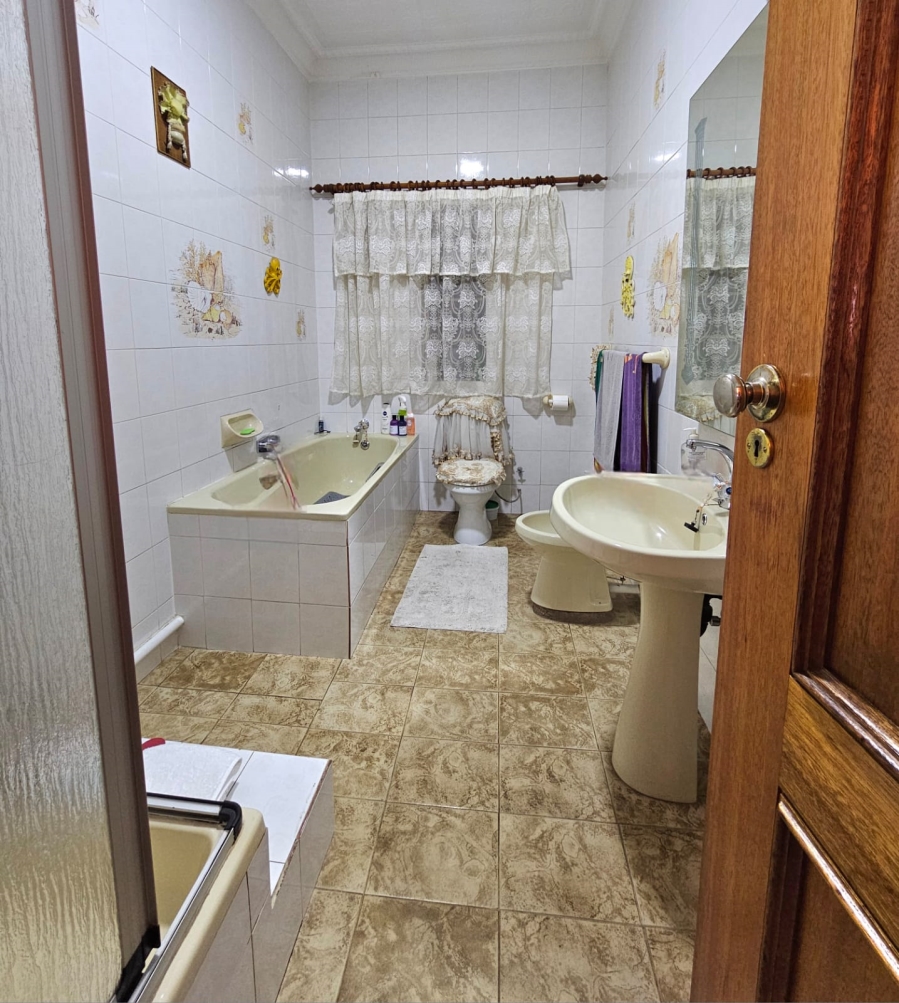 4 Bedroom Property for Sale in Primrose Gauteng