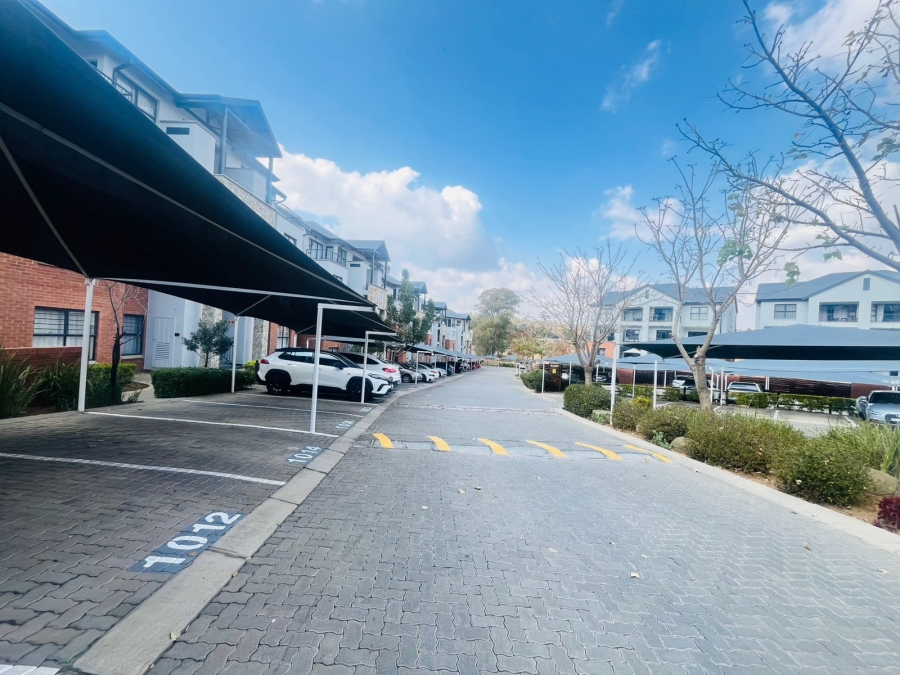 To Let 3 Bedroom Property for Rent in Olivedale Gauteng