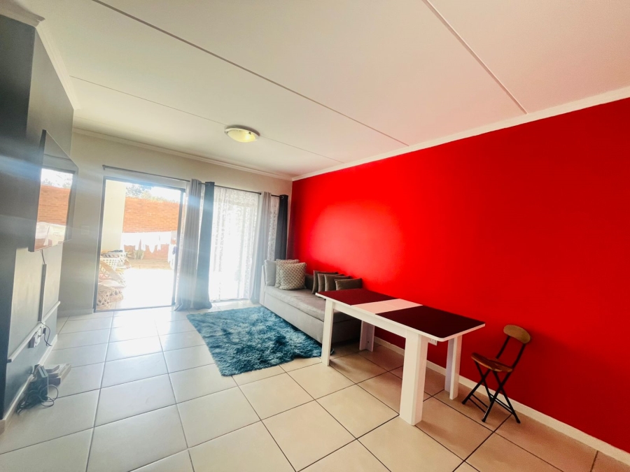 To Let 3 Bedroom Property for Rent in Olivedale Gauteng
