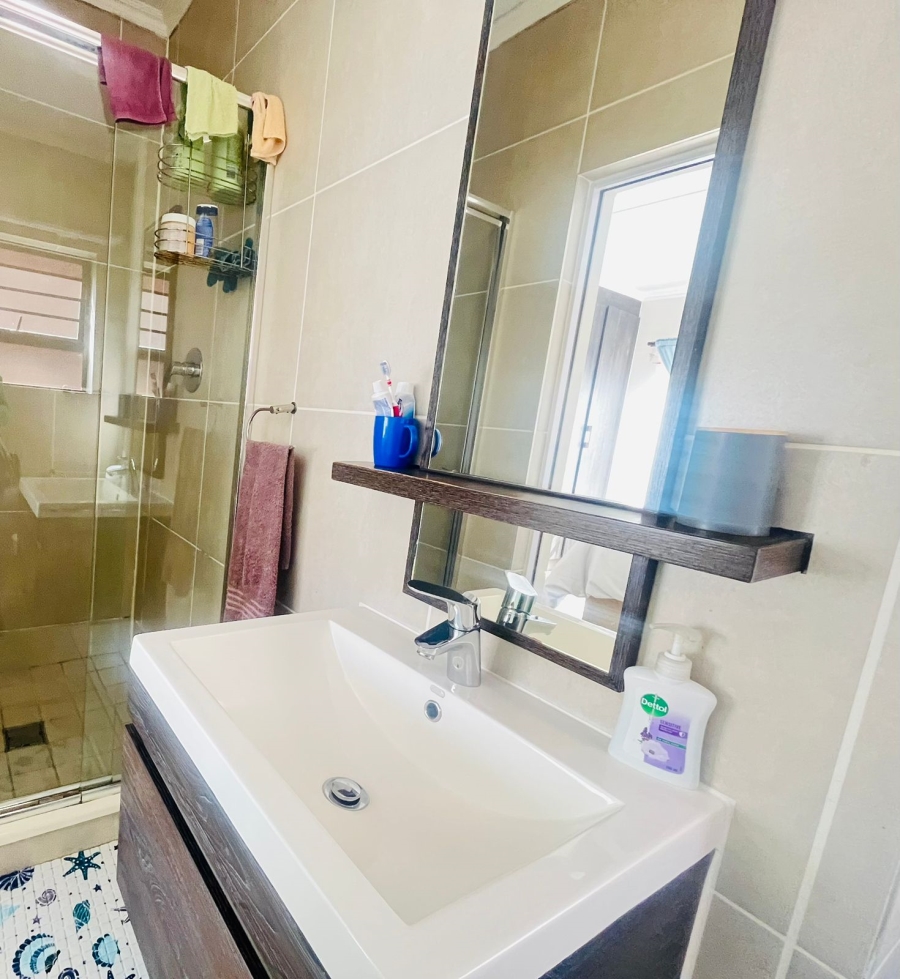 To Let 3 Bedroom Property for Rent in Olivedale Gauteng