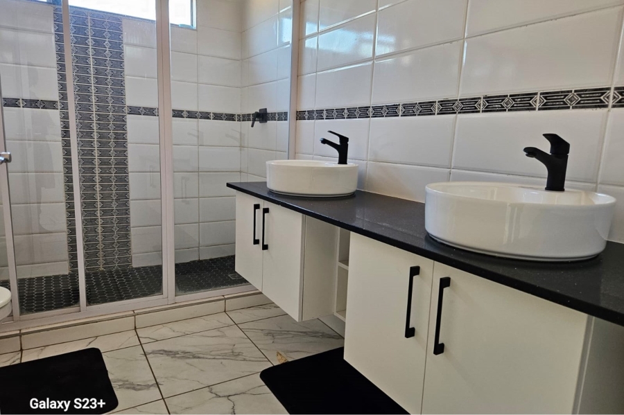 3 Bedroom Property for Sale in Heatherview Gauteng