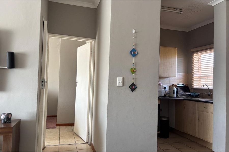 To Let 1 Bedroom Property for Rent in Karenpark Gauteng