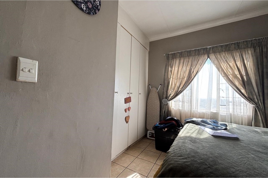 To Let 1 Bedroom Property for Rent in Karenpark Gauteng