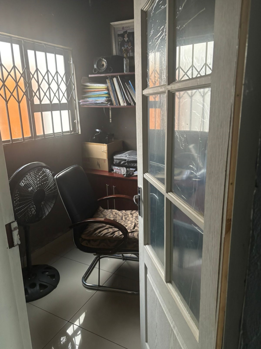 3 Bedroom Property for Sale in Vanderbijlpark CE 7 Gauteng