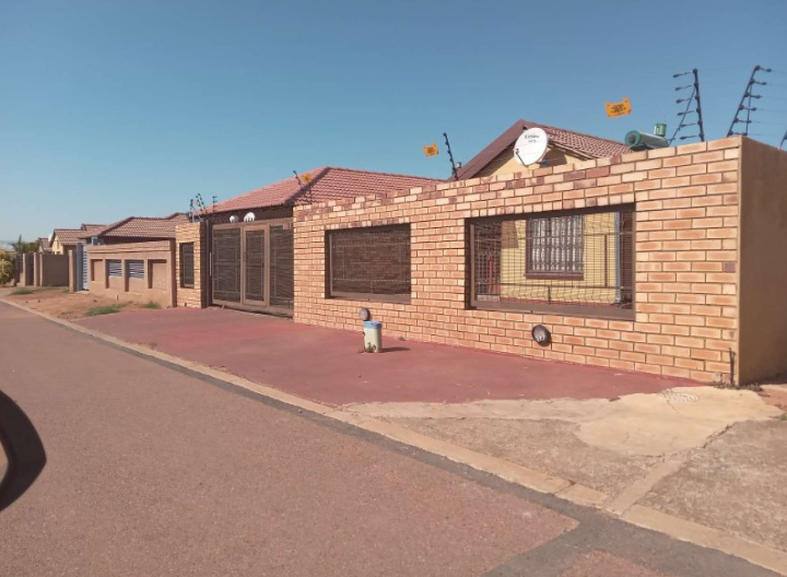 3 Bedroom Property for Sale in Soshanguve VV Gauteng