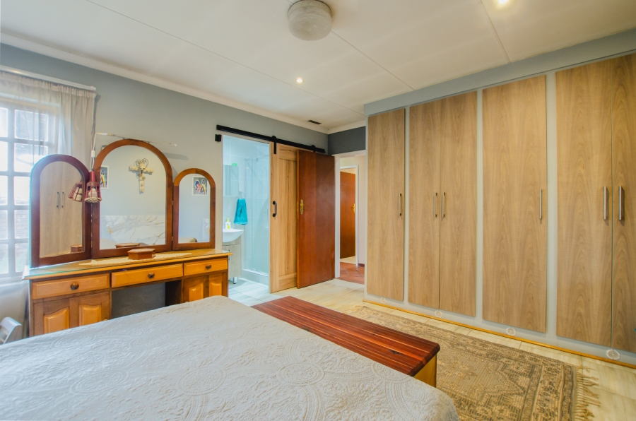 3 Bedroom Property for Sale in Clubview Gauteng