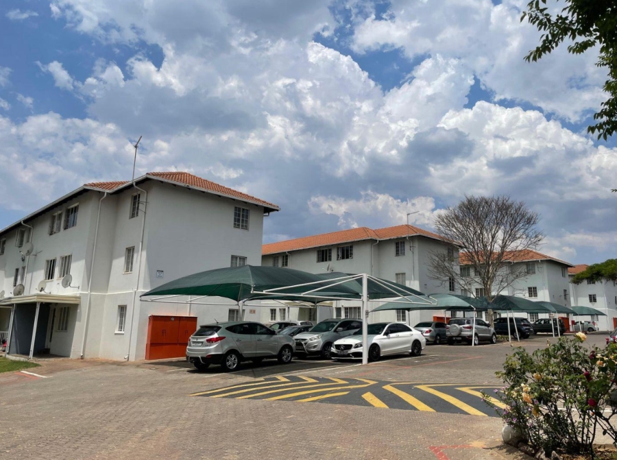 To Let 2 Bedroom Property for Rent in Groenkloof Gauteng