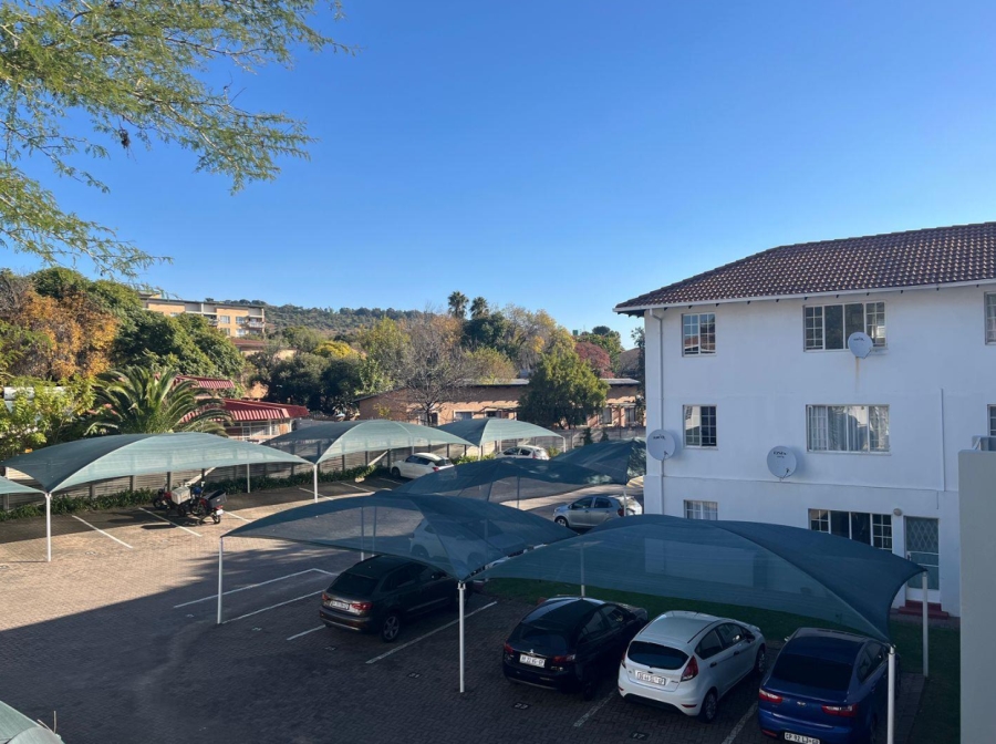 To Let 2 Bedroom Property for Rent in Groenkloof Gauteng