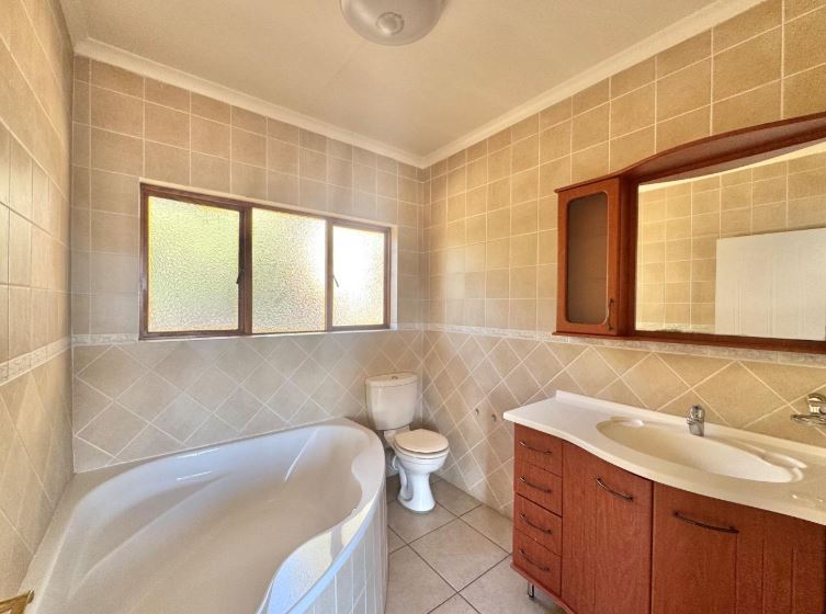 2 Bedroom Property for Sale in Winchester Hills Gauteng