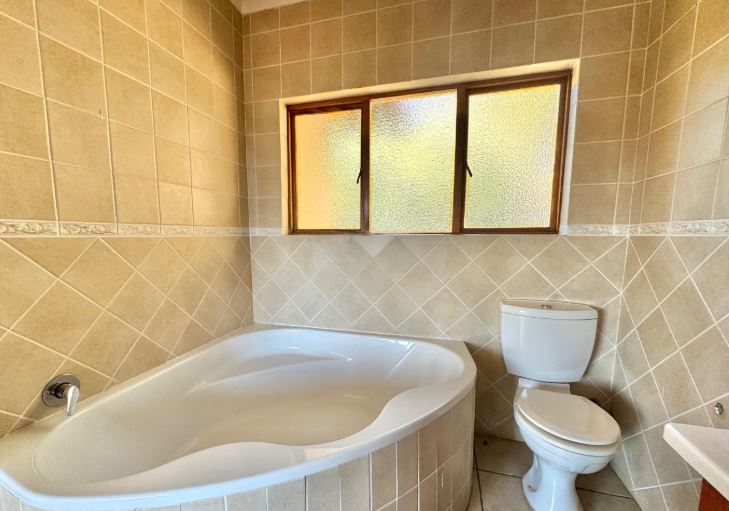 2 Bedroom Property for Sale in Winchester Hills Gauteng