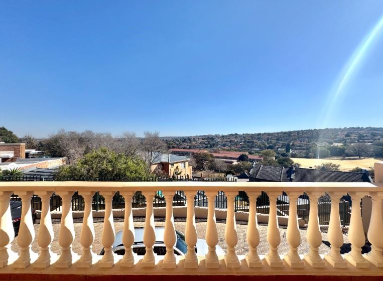 2 Bedroom Property for Sale in Winchester Hills Gauteng