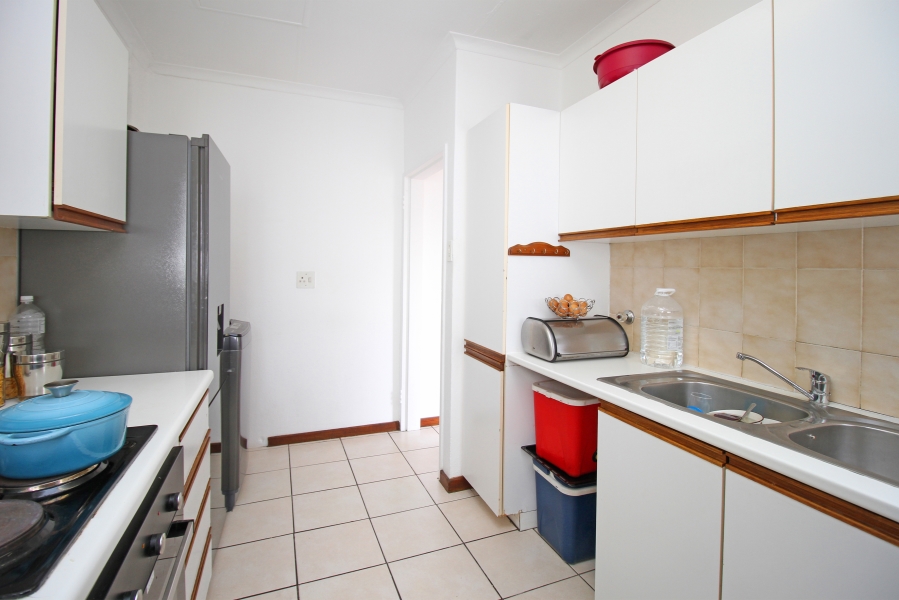 2 Bedroom Property for Sale in Corlett Gardens Gauteng