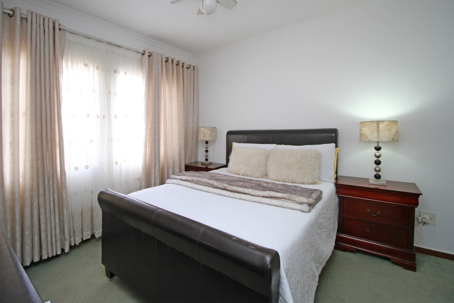 2 Bedroom Property for Sale in Corlett Gardens Gauteng