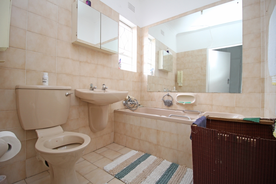 2 Bedroom Property for Sale in Corlett Gardens Gauteng