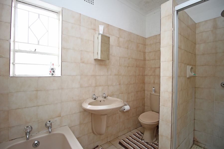2 Bedroom Property for Sale in Corlett Gardens Gauteng