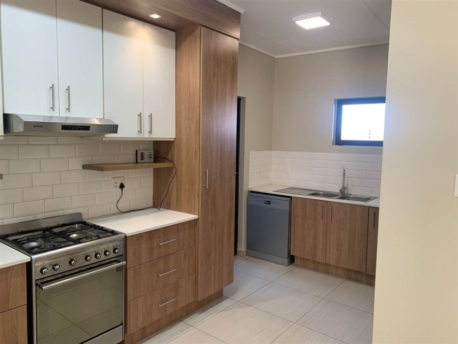 To Let 4 Bedroom Property for Rent in Kyalami Ah Gauteng