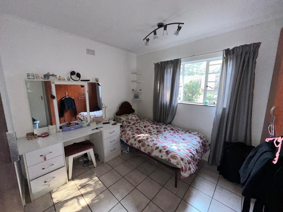 To Let 1 Bedroom Property for Rent in Waverley Gauteng