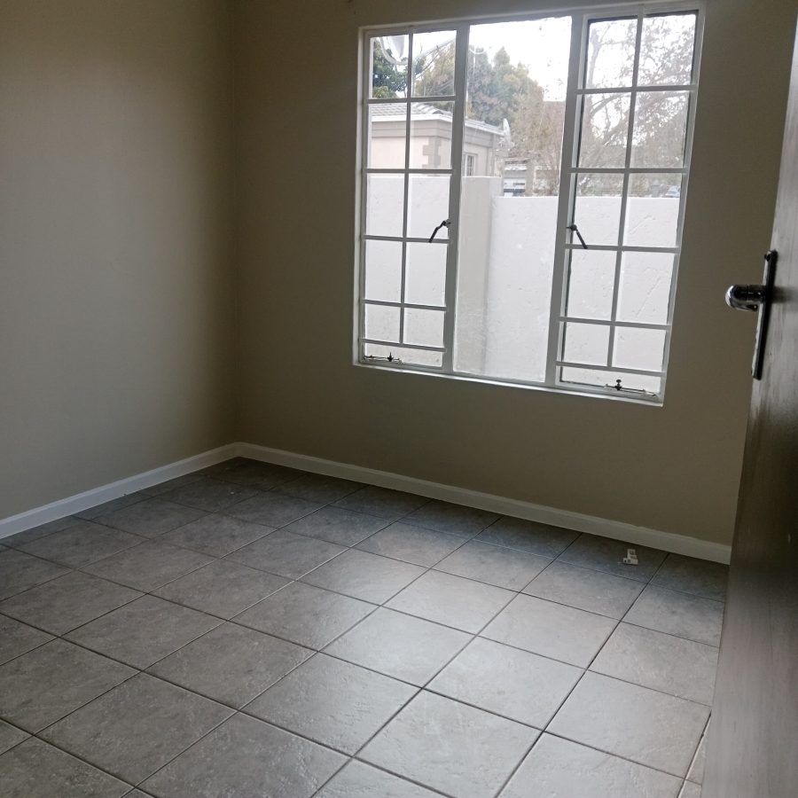 To Let 1 Bedroom Property for Rent in Noordwyk Gauteng