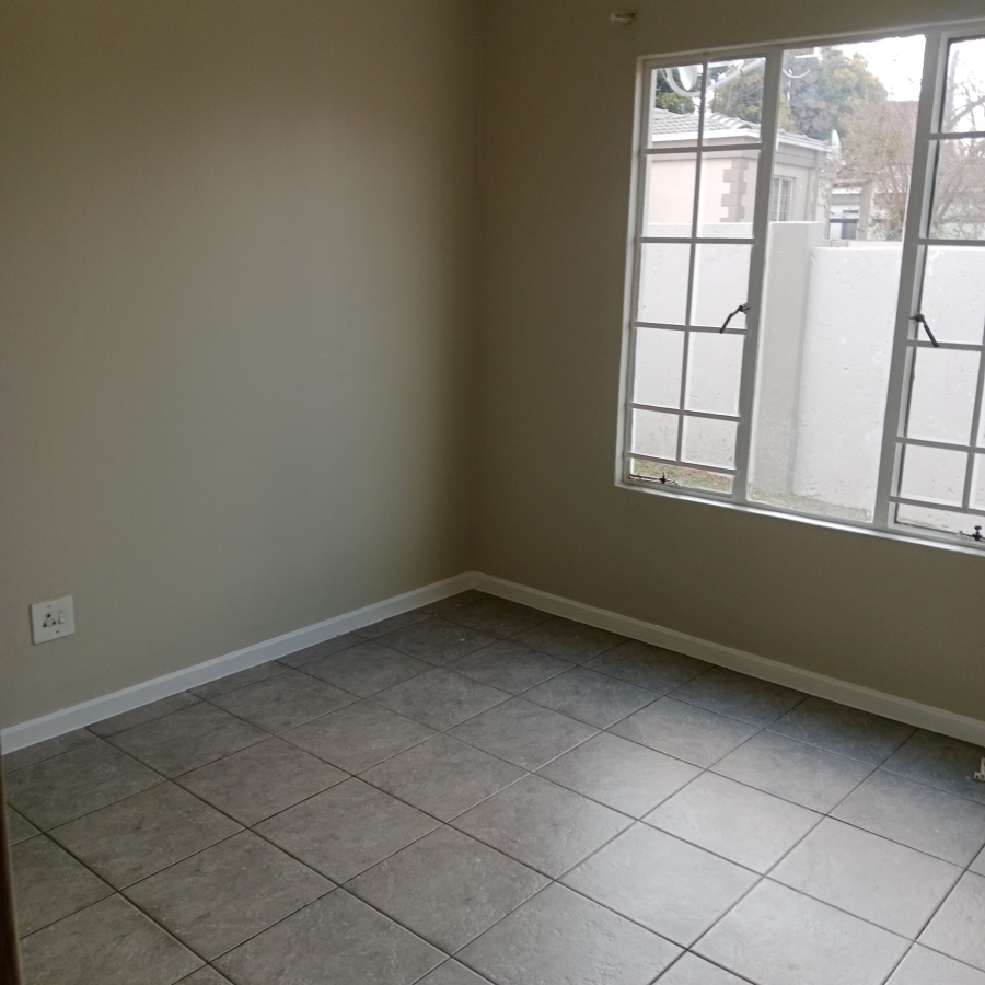 To Let 1 Bedroom Property for Rent in Noordwyk Gauteng