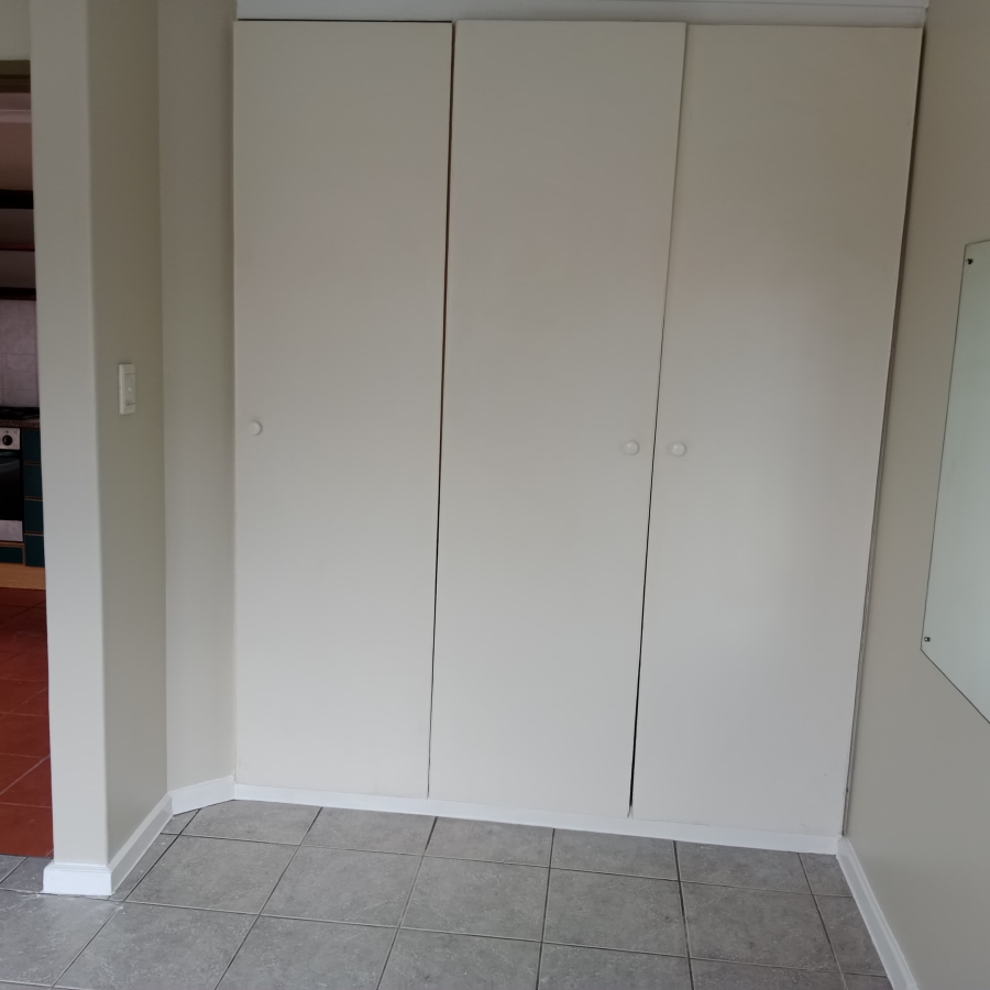 To Let 1 Bedroom Property for Rent in Noordwyk Gauteng