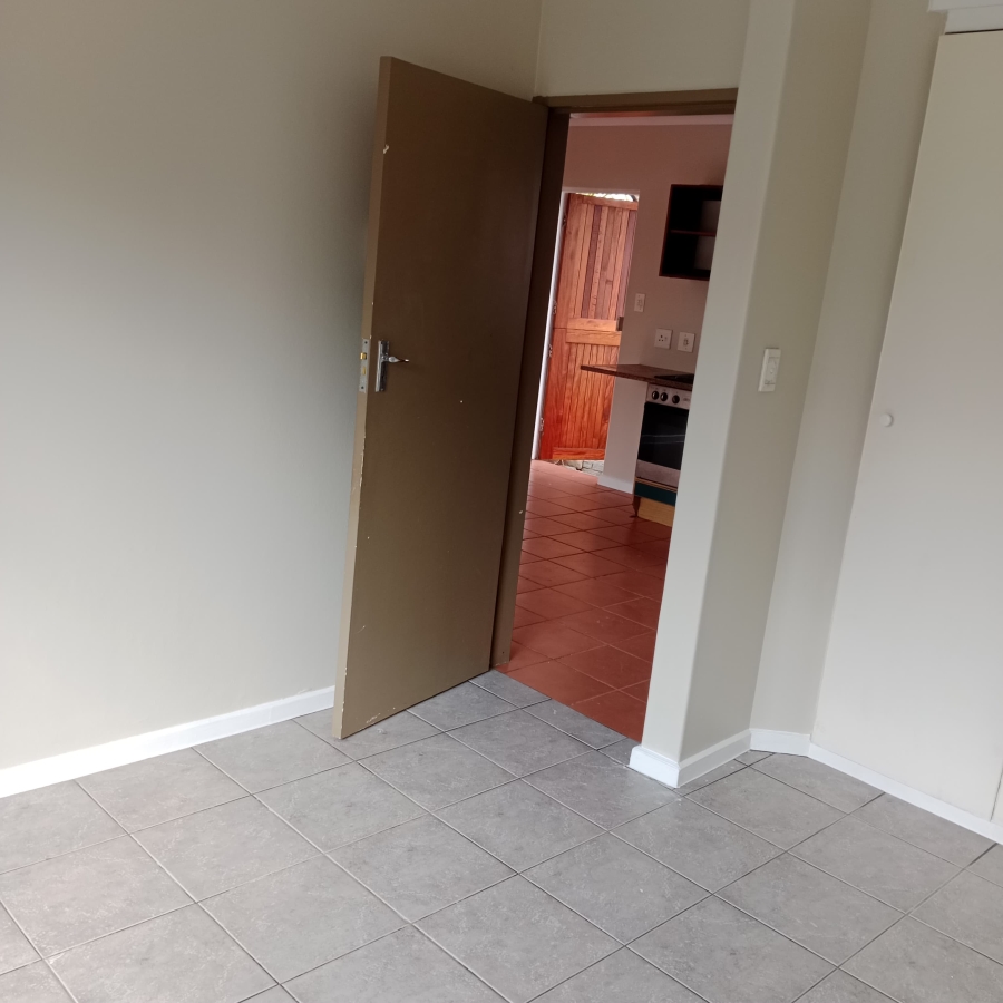 To Let 1 Bedroom Property for Rent in Noordwyk Gauteng