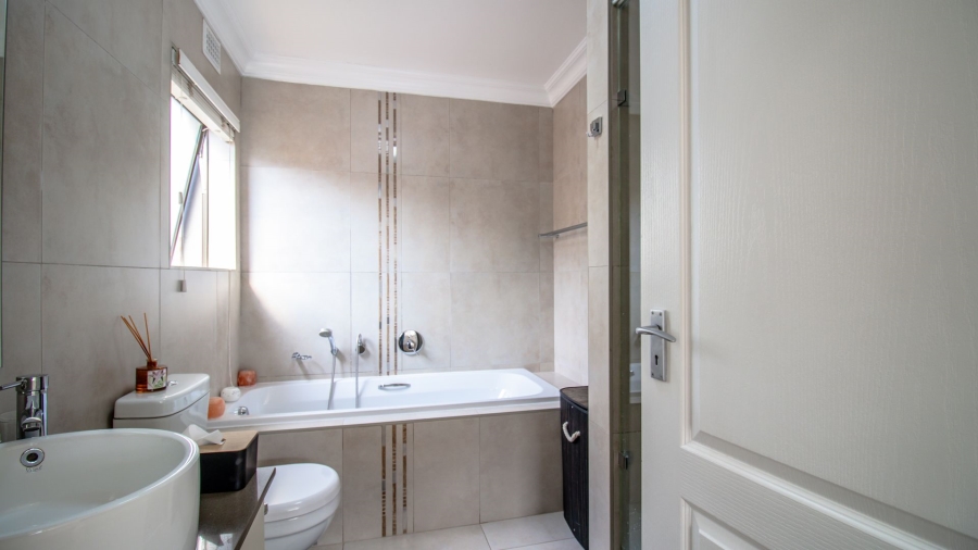 3 Bedroom Property for Sale in Kyalami Hills Gauteng