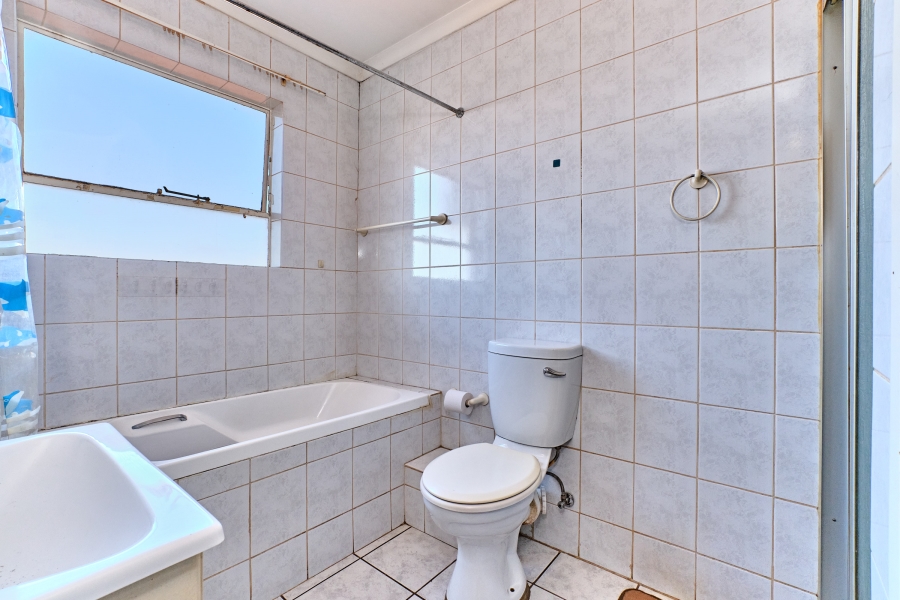 2 Bedroom Property for Sale in Allens Nek Gauteng