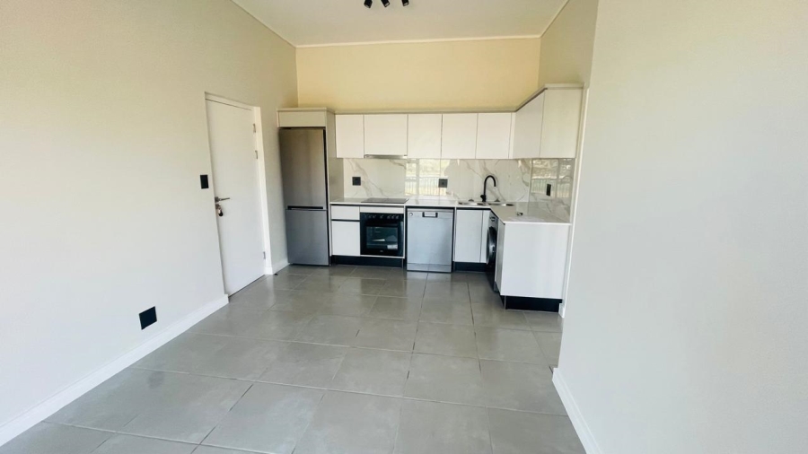 To Let 1 Bedroom Property for Rent in Waterfall Gauteng