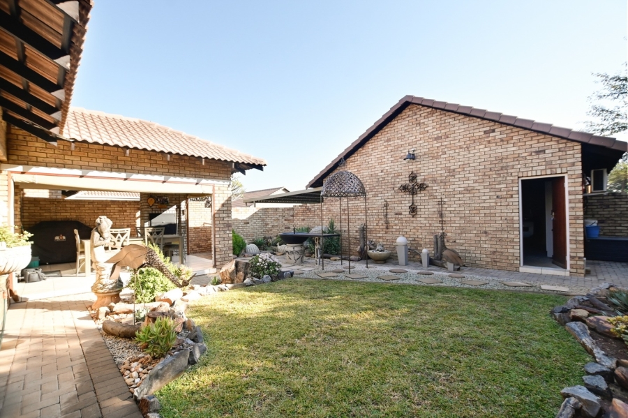 2 Bedroom Property for Sale in Montana Gauteng