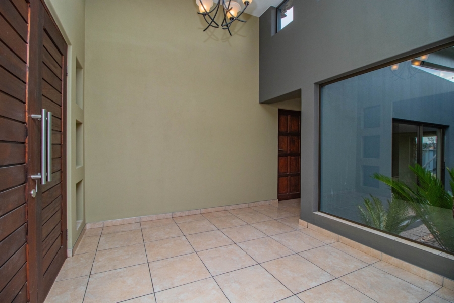 4 Bedroom Property for Sale in Serengeti Lifestyle Estate Gauteng