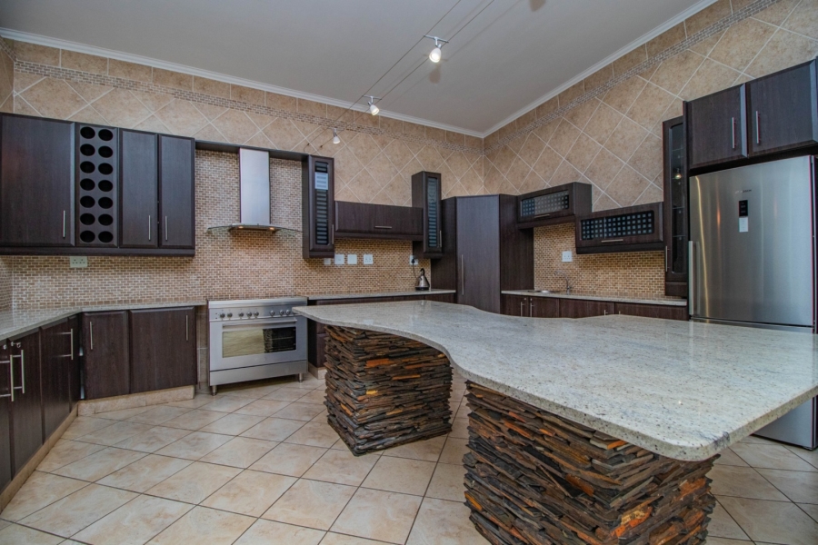 4 Bedroom Property for Sale in Serengeti Lifestyle Estate Gauteng