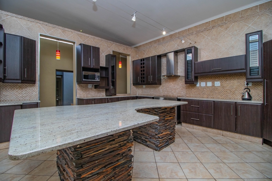 4 Bedroom Property for Sale in Serengeti Lifestyle Estate Gauteng