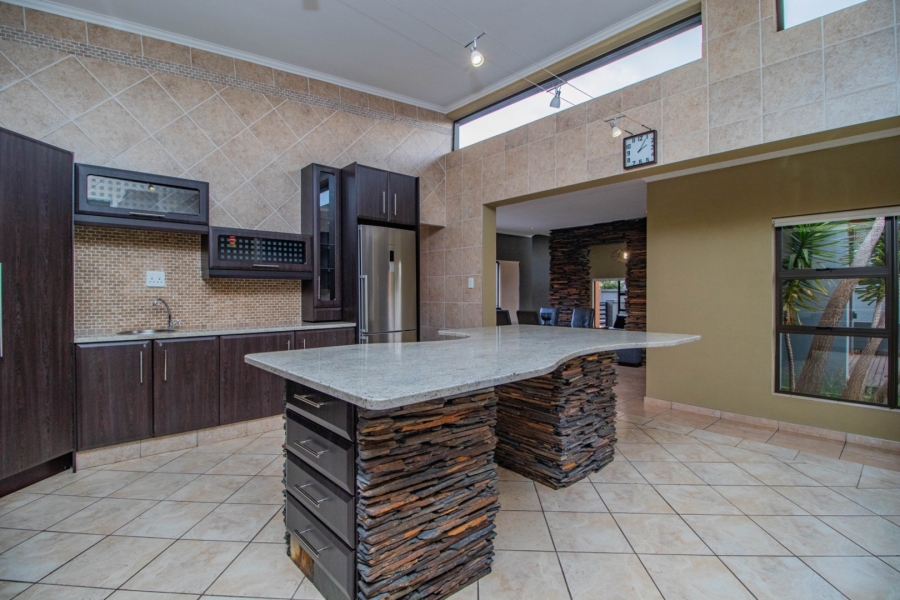 4 Bedroom Property for Sale in Serengeti Lifestyle Estate Gauteng