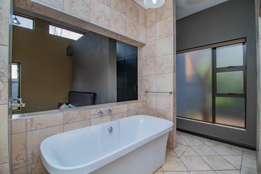 4 Bedroom Property for Sale in Serengeti Lifestyle Estate Gauteng