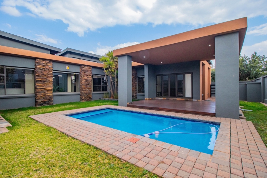4 Bedroom Property for Sale in Serengeti Lifestyle Estate Gauteng