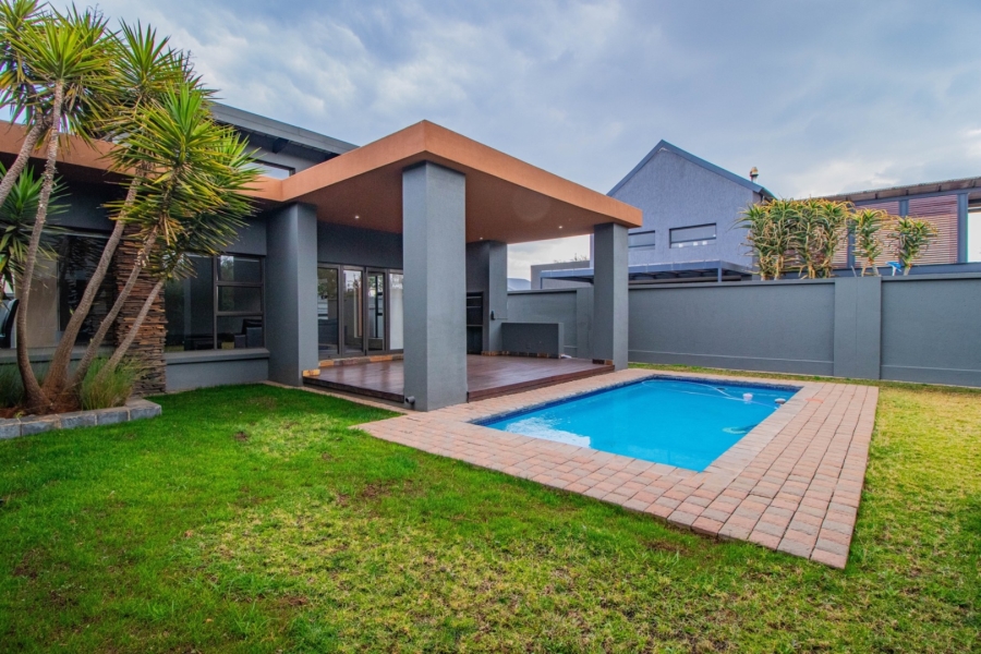 4 Bedroom Property for Sale in Serengeti Lifestyle Estate Gauteng