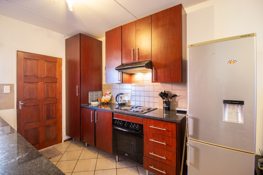 2 Bedroom Property for Sale in Brackenhurst Gauteng