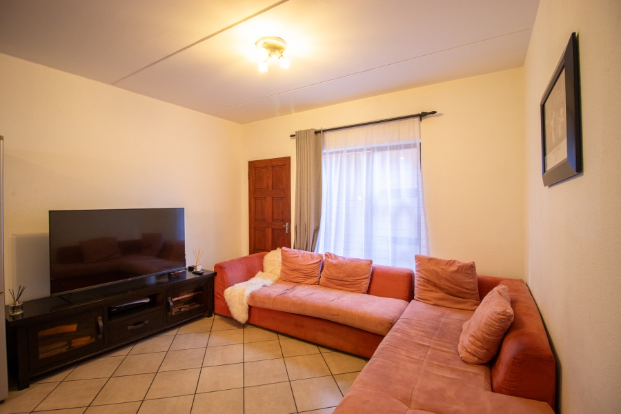2 Bedroom Property for Sale in Brackenhurst Gauteng