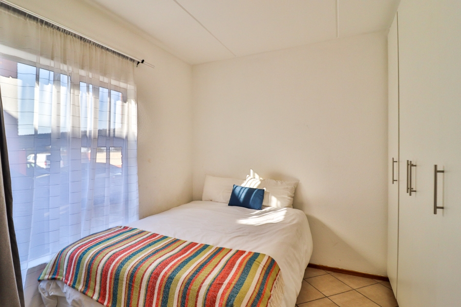 2 Bedroom Property for Sale in Brackenhurst Gauteng